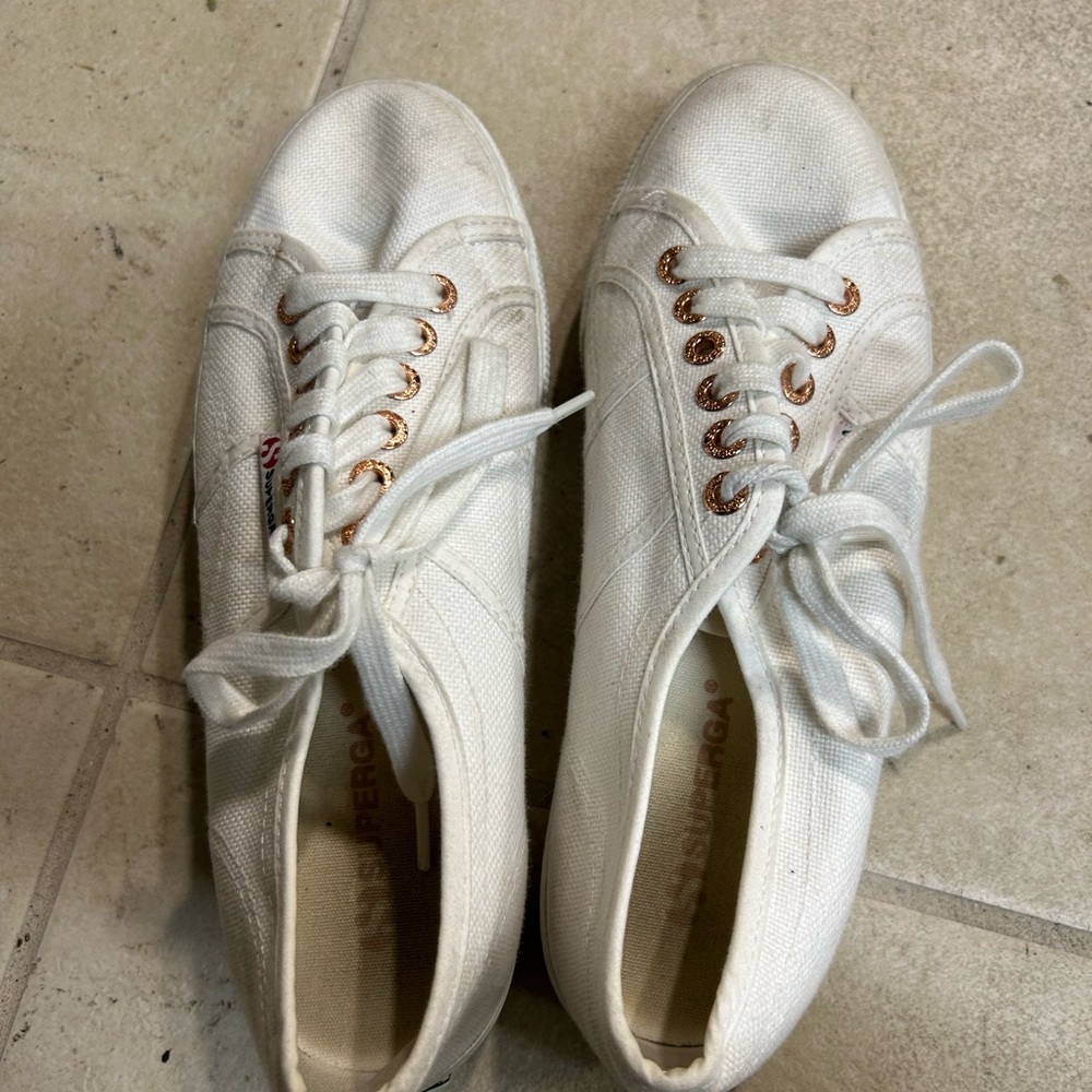 Size 40 white platform Supergas